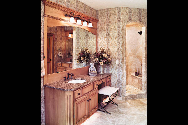 Glazed Bathroom with Shower